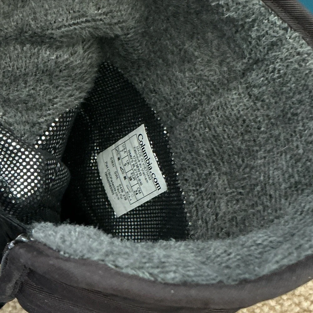Women’s Columbia Black Winter Quilted Boots- Size 7 - Picture 3 of 8